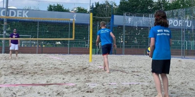 "Białołęcki Volley na plaży". Ciekawy projekt trenerów MOS Wola