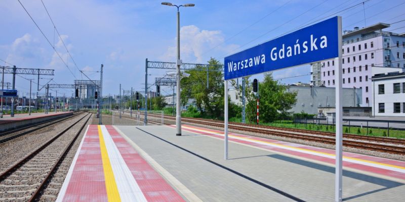 Lepsza obsługa podróżnych na stacji Warszawa Gdańska. Kolejarze rozbudują dworzec