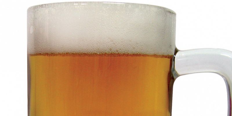 Czy wolno pić piwo na bulwarach wiślanych w Warszawie? Sprawą zajął się sąd