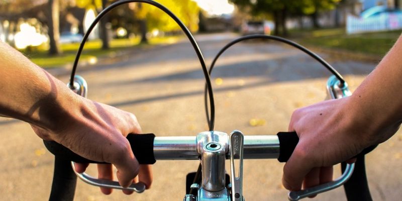 Bezpieczny pieszy i rowerzysta – ponad pół kilometra nowej infrastruktury na Kabatach