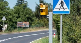 Fotoradar pod ostrzałem: Trzecia dewastacja urządzenia w Alejach Jerozolimskich