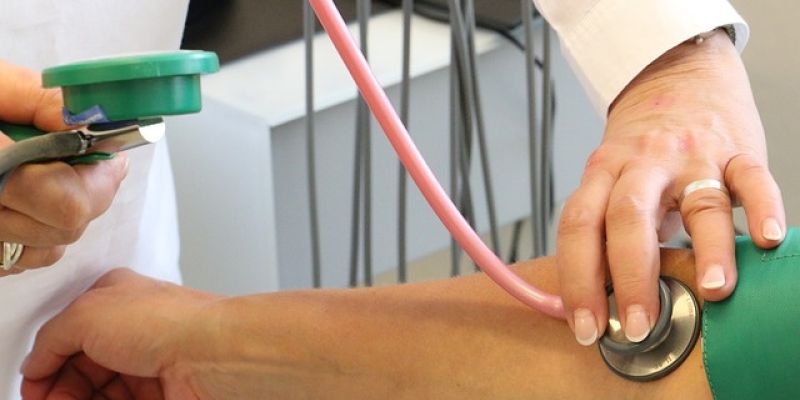 Gdzie do lekarza w Święta Wielkanocne? NFZ podpowiada, gdzie będzie świadczona pomoc