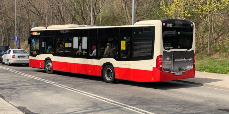 "Pracuj z nami 50 +". GAiT zaprasza za stery gdańskich autobusów