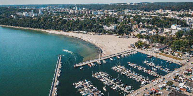 Zakaz kąpieli w Gdyni. Bądź na bieżąco z aplikacją gdynia.pl