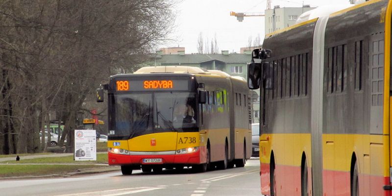 Utrudnienia w komunikacji podczas weekendu: maraton i budowa metra