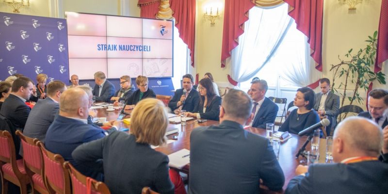 Warszawscy gimnazjaliści napiszą egzaminy!