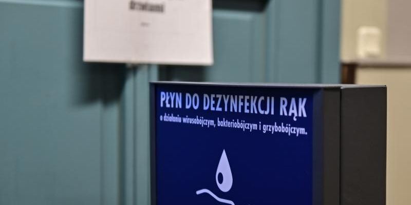 Uczniowie kl. I-III wrócili do szkół. W Sopocie system hybrydowy