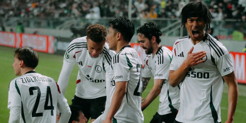 Legia walcząca do końca. Wygrana z Lechią w ostatniej chwili