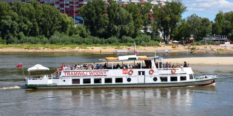 Pobierz, słuchaj i płyń.  Audioprzewodnik na rejs  tramwajem wodnym „Wars”