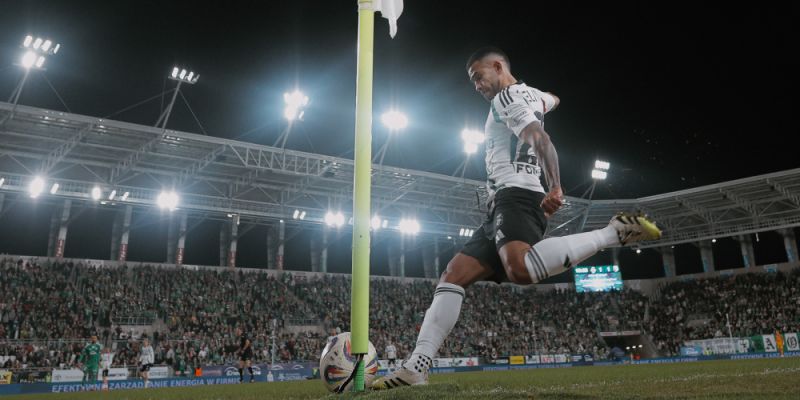 Remis w piłkarskim meczu przyjaźni