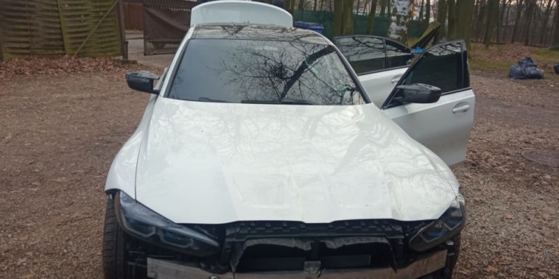 Wypożyczyli auto, by je ukraść pod dyskoteką: Policja rozbiła grupę okradającą wypożyczalnie