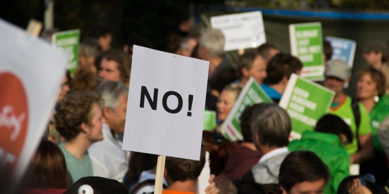 Demonstracje pod siedzibą Ministerstwa Edukacji