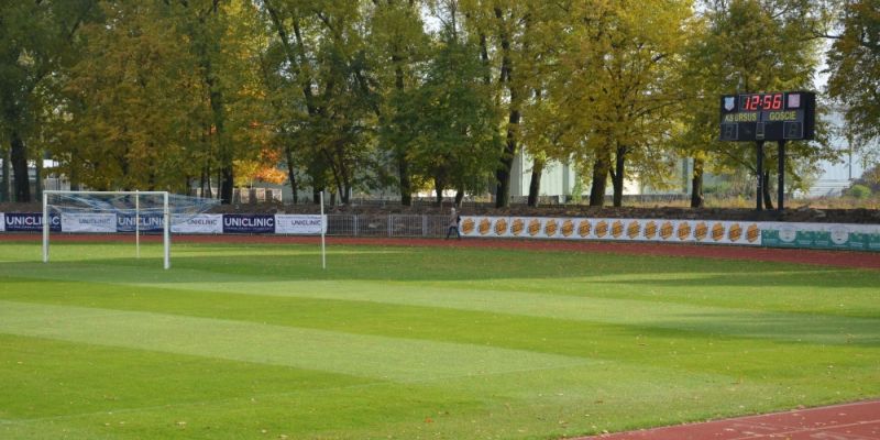 Stadion w Ursusie zyska zadaszenie