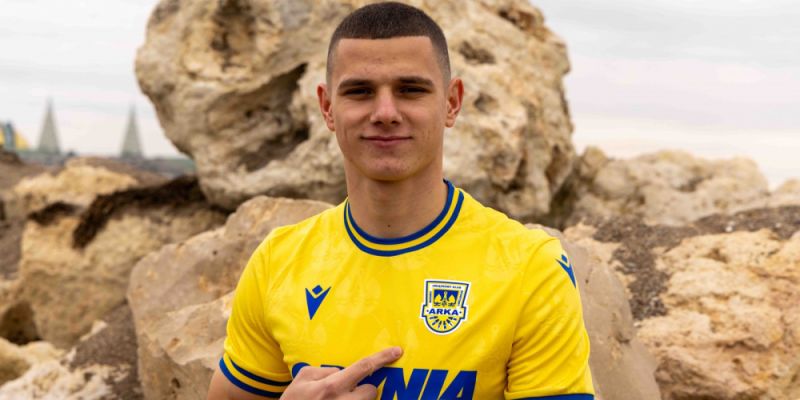 Oskar Kubiak wraca do Arki Gdynia