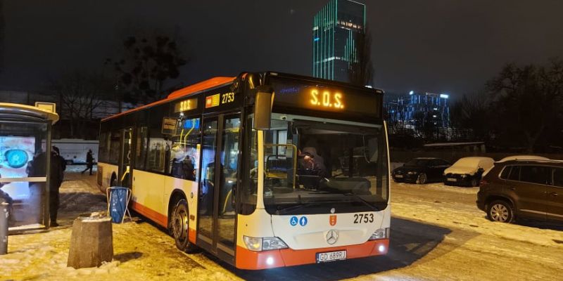 W autobusie konkretna pomoc dla osób w kryzysie bezdomności.