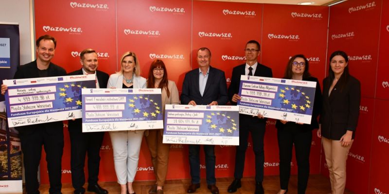 Warszawa z unijnym wsparciem. Nowe parkingi, modernizacja zabytków i więcej miejsc opieki