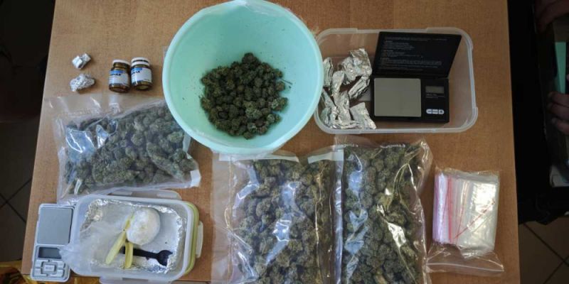 Aresztowano dwóch mężczyzn, którym postawiono zarzuty o handel narkotykami