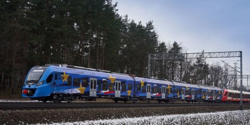 Nowe Impulsy warszawskiej SKM zabrały pierwszych pasażerów