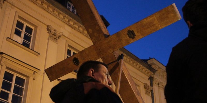 Drogi krzyżowe przejdą ulicami Warszawy