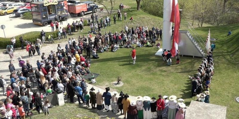 Dzień Flagi Rzeczypospolitej Polskiej. Biało-Czerwona góruje nad Gdańskiem