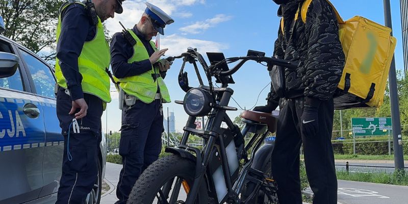 Posypały się mandaty dla posiadaczy „rowerów” z napędem elektrycznym