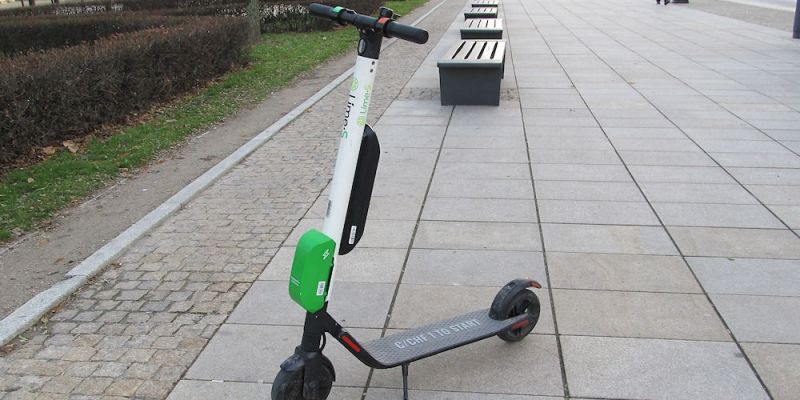 Hulajnogi – jedź ostrożnie!