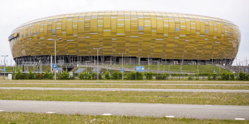 Lechia Gdańsk: jak wrócić z meczu? Ruszą specjalne tramwaje i pociągi