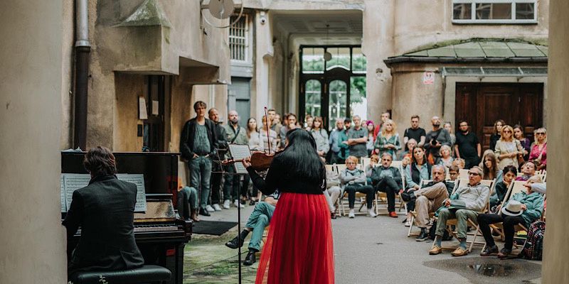 Dźwięki historii w sercu stolicy. 10. jubileuszowa edycja festiwalu WarszeMuzik