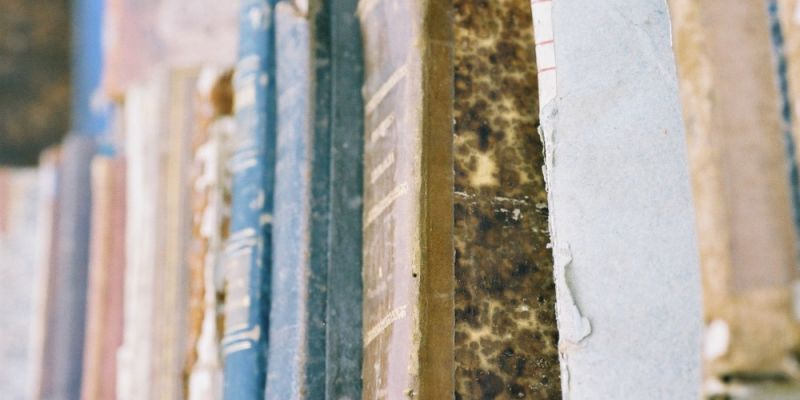 Kto nas uczy historii? O pozaszkolnych sposobach uczenia (się) o przeszłości