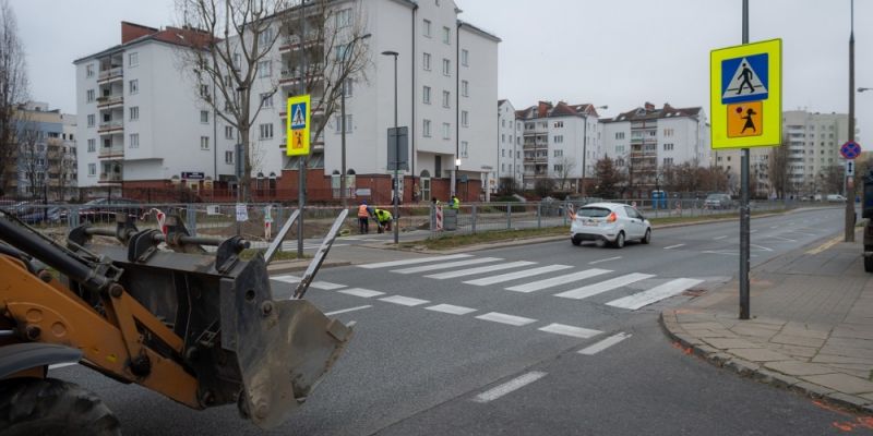 Stolica poprawi bezpieczeństwo na kolejnych przejściach