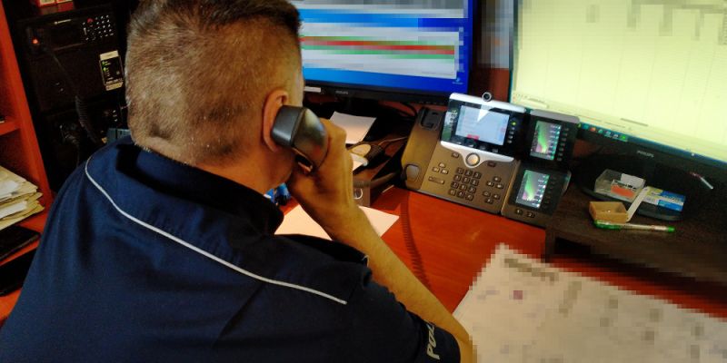 13 i 14-latek kopali i grozili śmiercią motorniczemu