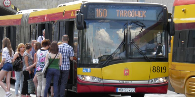 Rolkarze w centrum, drogowcy na ul. Radzymińskiej