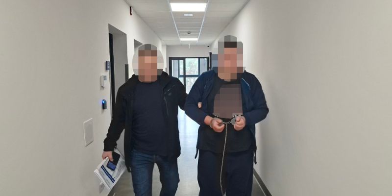 Atak na medyków i próba kradzieży auta przy użyciu nożyczek