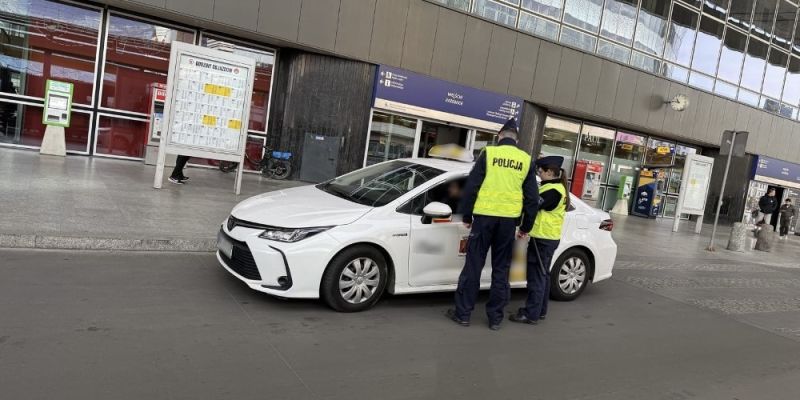 „Bezpieczne przewozy” i „Bezpieczna Warszawa” – akcje stołecznych policjantów