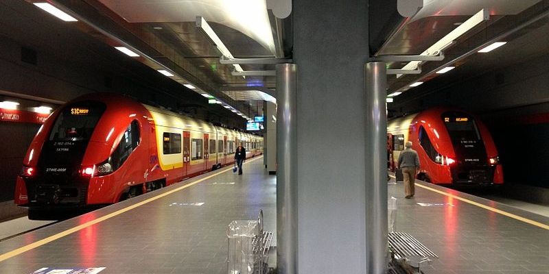 Warszawa straci część połączeń z Lotniskiem Chopina