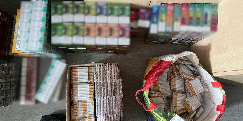 Nielegalny towar w kiosku i mieszkaniu: 58-letni handlarz zatrzymany na Mokotowie