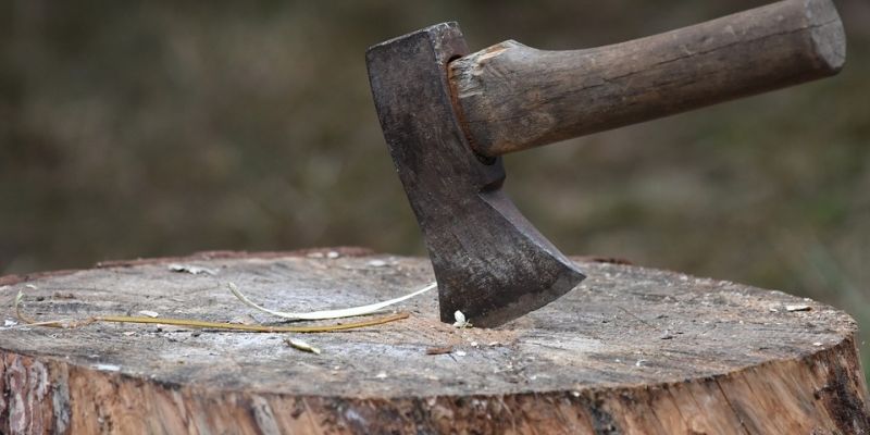 Pogonie z siekierą i śmiertelne groźby