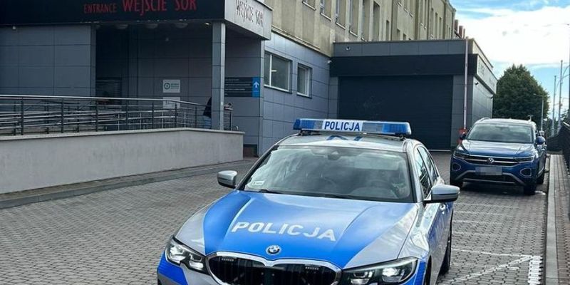 W eskorcie policji trafiła na salę operacyjną