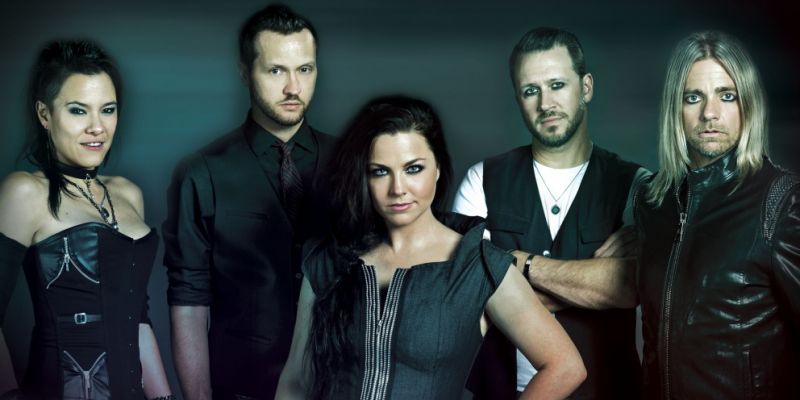 Specjalny transport róż do hali Torwar zamówiony. Amy Lee utonie w kwiatach!