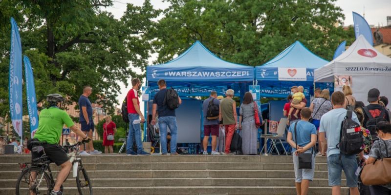 Wakacyjne szczepienia przeciw COVID-19 w Centrum Nauki Kopernik