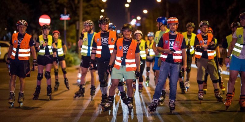 Dziś rolkarze rozpoczynają sezon nocnych przejazdów