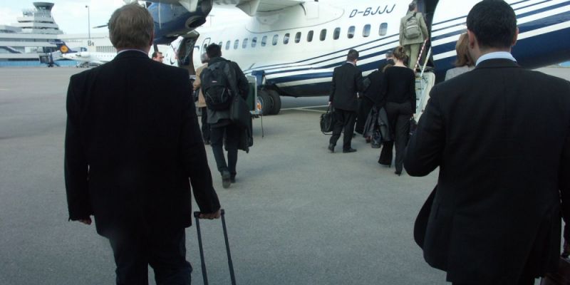 Jak w czasie szczytu dojechać na lotnisko?