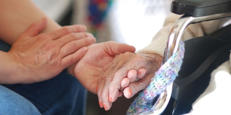 Wykłady on-line dla rodzinnych opiekunów osób starszych
