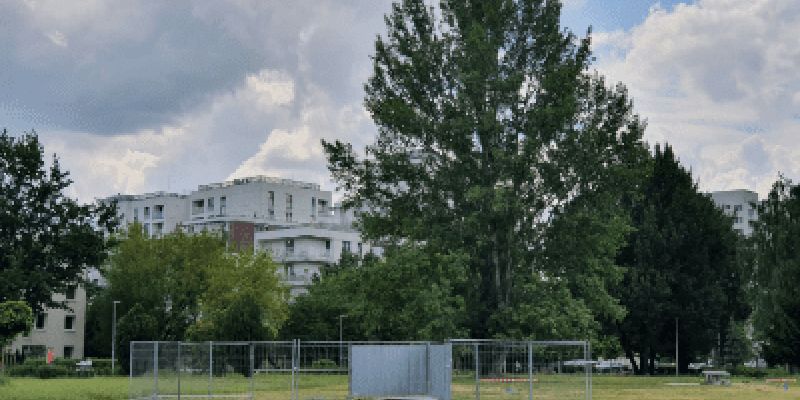 Jak najwięcej zieleni i fontann w stolicy! Powstaje plac z fontanną przy urzędzie