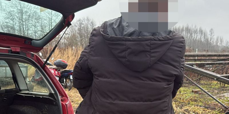 Kolejna dziupla samochodowa zlikwidowana. 46-latek w rękach policji