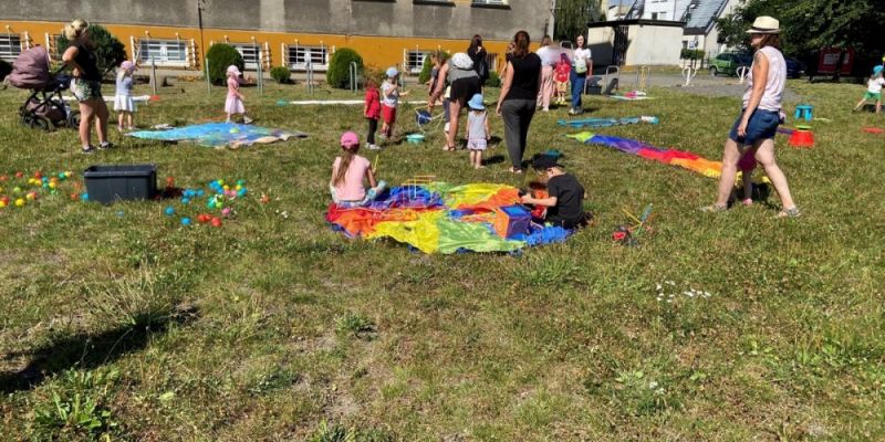 Uwaga, podwórkowe zabawy w nowym miejscu!