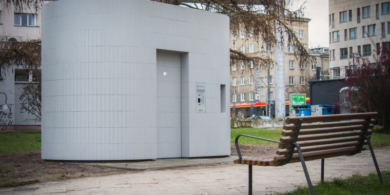 Pojawiły się nowe toalety automatyczne w Warszawskich parkach