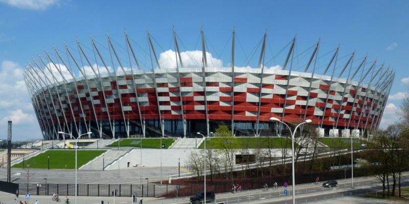 Wymiana nawierzchni i impreza na stadionie