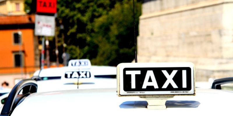 Taksówkarze będą walczyli o podwyżki na sesji Rady Miasta