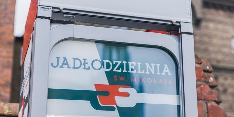 Po świętach nie wyrzucaj jedzenia. Zanieś je do jadłodzielni bądź punktu charytatywnego